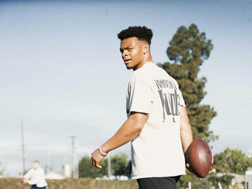 Bears rookie Justin Fields switched to a plant-based diet and wants to open a vegan pizza shop in Chicago